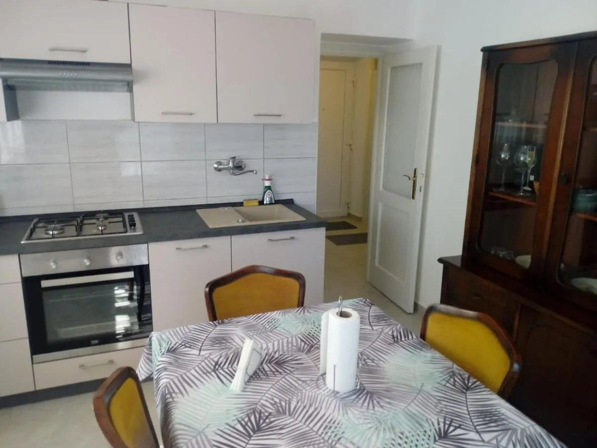 Apartman Petra Apartment Pula